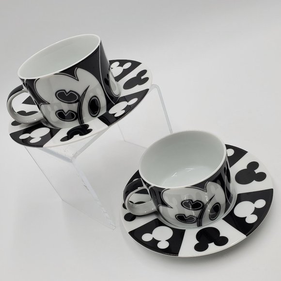 Disney Dimensions Japan - Black & White Mickey cups & saucers - Picture 2 of 16